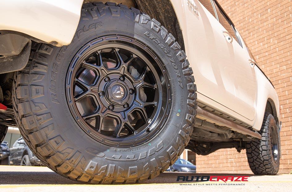 TOYOTA HILUX N80 4WD TECH MATTE BLACK